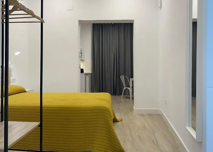 Brand New Studio Centro, Atocha - Museums